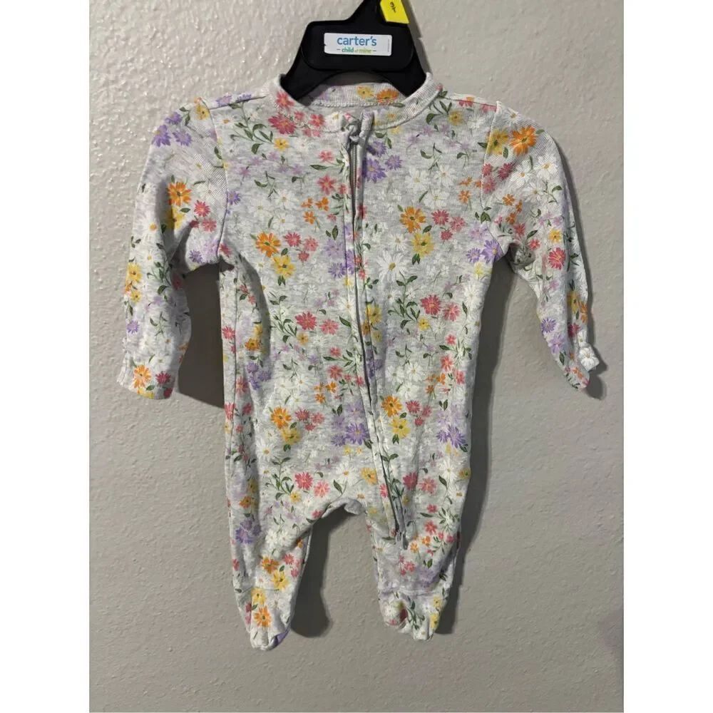 ❤️Old Navy Floral Footed Sleeper 0-3M